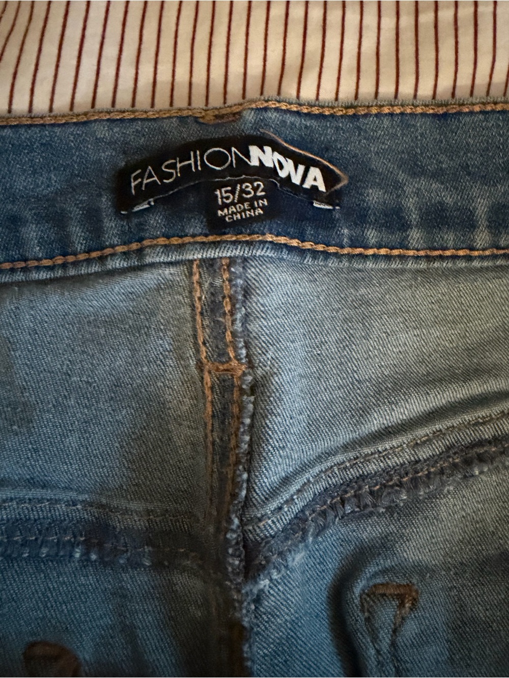 Fashion Nova Medium Wash High-Rise Ripped Skinny Jeans - Blue - Picture 4 of 7